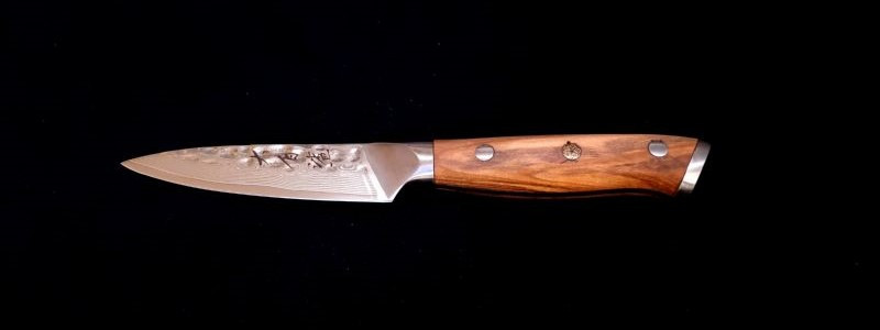 Rüstmesser aus Damaststahl von Jaws Schwert Shop
